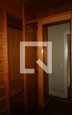 Apartamento à venda com 384m², 4 quartos e 4 vagasCloset do Quarto 1