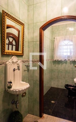 Casa para alugar com 400m², 3 quartos e 5 vagas Casa para alugar com 400m², 3 quartos e 5 vagasLavabo