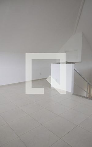 Casa à venda com 180m², 4 quartos e 2 vagas Casa à venda com 180m², 4 quartos e 2 vagasSotão