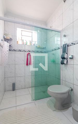 Casa à venda com 300m², 3 quartos e 3 vagasBanheiro