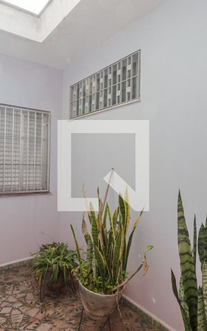 Casa à venda com 400m², 3 quartos e 8 vagas Casa à venda com 400m², 3 quartos e 8 vagasCorredor Lateral