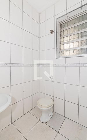 Casa para alugar com 200m², 2 quartos e sem vaga Casa para alugar com 200m², 2 quartos e sem vagaBanheiro