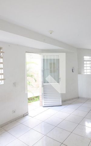 Casa de condomínio à venda com 95m², 3 quartos e 2 vagasSala