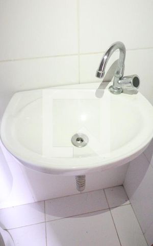 Casa de condomínio à venda com 95m², 3 quartos e 2 vagasBanheiro