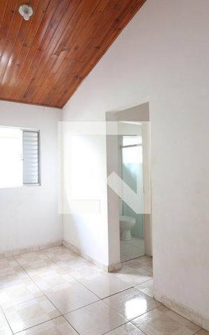 Casa de condomínio à venda com 95m², 3 quartos e 2 vagasQuarto 3
