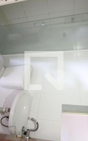 Casa de condomínio à venda com 95m², 3 quartos e 2 vagasBanheiro