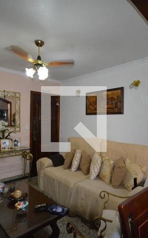 Apartamento para alugar com 75m², 2 quartos e 1 vagaSala