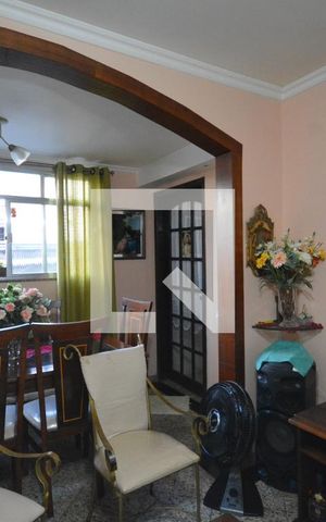 Apartamento para alugar com 75m², 2 quartos e 1 vagaSala