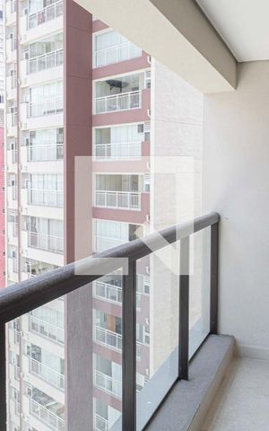 Studio à venda com 35m², 1 quarto e 1 vaga Studio à venda com 35m², 1 quarto e 1 vagaVaranda