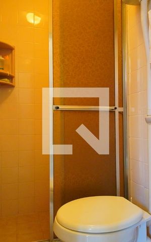 Casa à venda com 200m², 3 quartos e 2 vagasBanheiro 