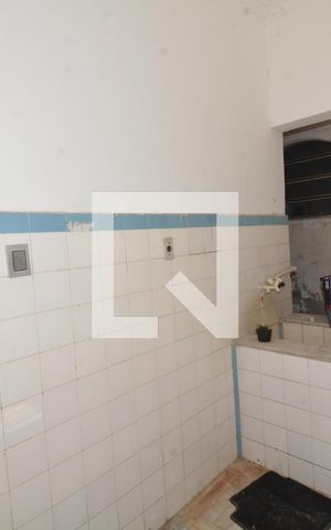 Casa à venda com 100m², 2 quartos e 1 vagaÁrea de Serviço