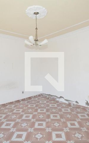 Casa à venda com 100m², 2 quartos e 1 vagaQuarto