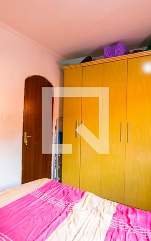 Casa à venda com 180m², 2 quartos e 3 vagas Casa à venda com 180m², 2 quartos e 3 vagasQuarto 1 - Suíte