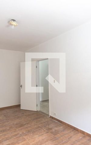 Casa para alugar com 120m², 2 quartos e 3 vagas Casa para alugar com 120m², 2 quartos e 3 vagasSuíte