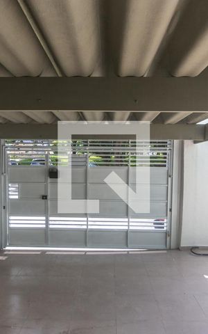 Casa para alugar com 120m², 2 quartos e 3 vagas Casa para alugar com 120m², 2 quartos e 3 vagasVista sala de estar