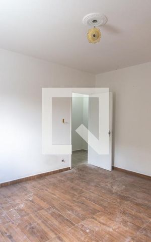 Casa para alugar com 120m², 2 quartos e 3 vagas Casa para alugar com 120m², 2 quartos e 3 vagasQuarto