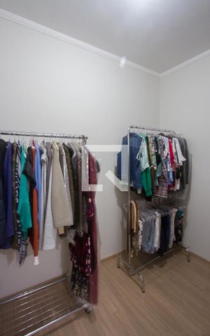 Casa à venda com 225m², 4 quartos e 4 vagasCloset Suíte