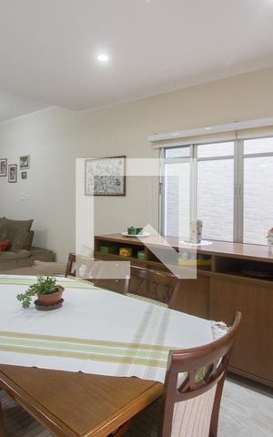 Casa à venda com 225m², 4 quartos e 4 vagasSala de Jantar