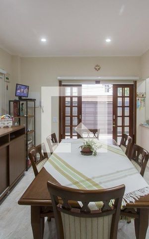 Casa à venda com 225m², 4 quartos e 4 vagasSala de Jantar