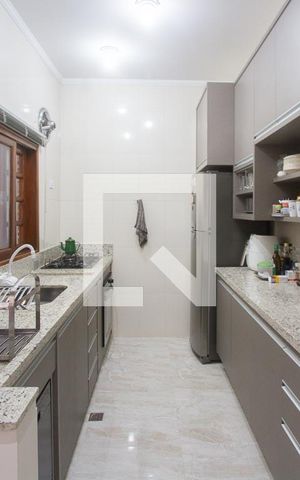 Casa à venda com 225m², 4 quartos e 4 vagasCozinha