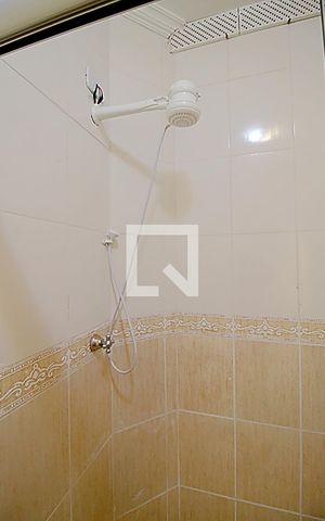 Casa para alugar com 250m², 3 quartos e 6 vagasBanheiro 