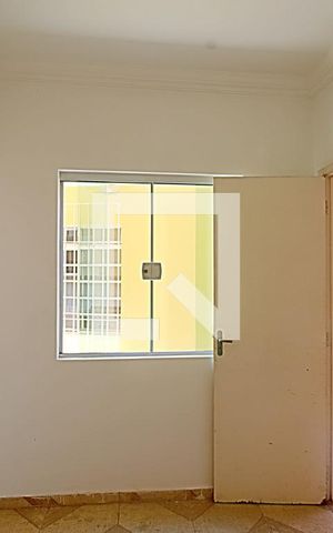 Casa para alugar com 250m², 3 quartos e 6 vagas Edícula 