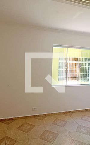 Casa para alugar com 250m², 3 quartos e 6 vagasEdícula 
