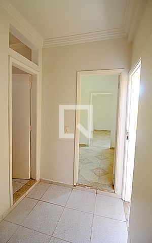 Casa para alugar com 250m², 3 quartos e 6 vagasEdícula 