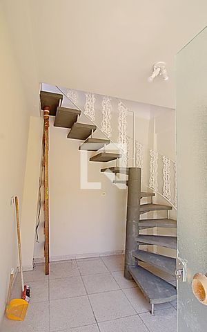 Casa para alugar com 250m², 3 quartos e 6 vagasÁrea de Serviço