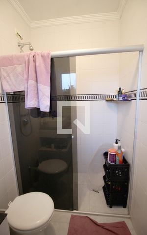 Casa de condomínio para alugar com 114m², 3 quartos e 2 vagasBanheiro da Suíte 