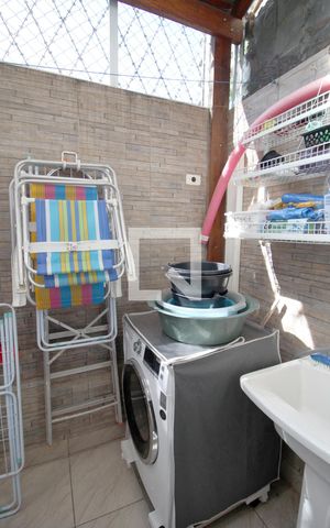 Casa de condomínio para alugar com 114m², 3 quartos e 2 vagasÁrea de Serviço