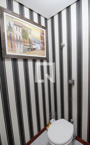 Casa de condomínio para alugar com 114m², 3 quartos e 2 vagasLavabo