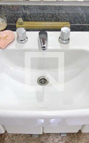 Apartamento à venda com 88m², 2 quartos e 2 vagas Apartamento à venda com 88m², 2 quartos e 2 vagasBanheiro da Suíte 2