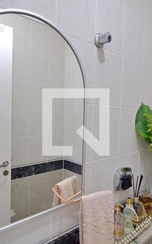 Apartamento à venda com 88m², 2 quartos e 2 vagas Apartamento à venda com 88m², 2 quartos e 2 vagasLavabo