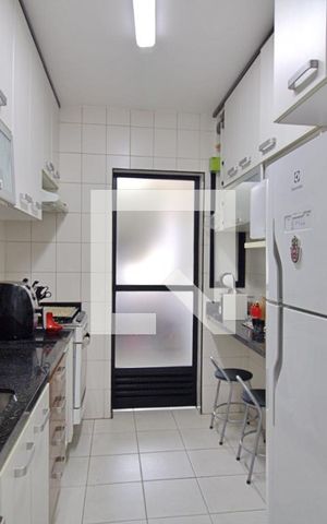 Apartamento à venda com 88m², 2 quartos e 2 vagas Apartamento à venda com 88m², 2 quartos e 2 vagasCozinha