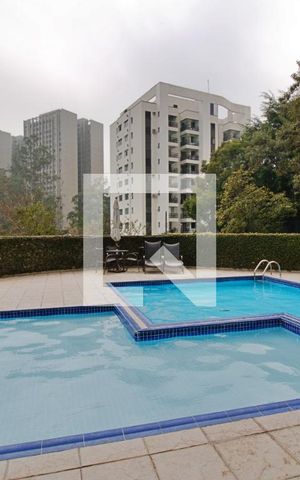 Apartamento à venda com 88m², 2 quartos e 2 vagas Apartamento à venda com 88m², 2 quartos e 2 vagasÁrea comum - Piscina