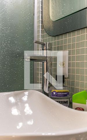 Apartamento à venda com 30m², 1 quarto e 1 vagaBanheiro - Torneira