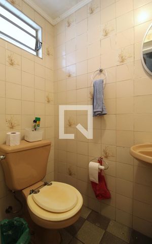 Casa à venda com 143m², 4 quartos e 3 vagasLavabo