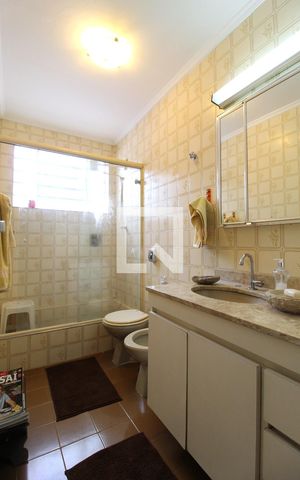 Casa à venda com 143m², 4 quartos e 3 vagasBanheiro Social