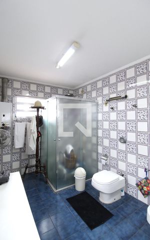 Casa à venda com 143m², 4 quartos e 3 vagasBanheiro da Suíte