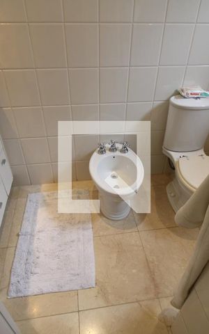 Apartamento à venda com 135m², 3 quartos e 2 vagasBanheiro da suíte 2