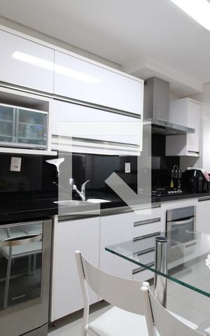 Apartamento à venda com 135m², 3 quartos e 2 vagasCozinha