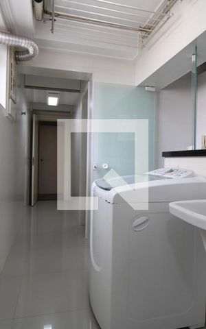 Apartamento à venda com 135m², 3 quartos e 2 vagasÁrea de serviço