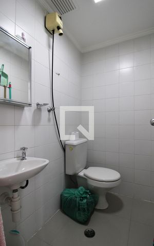 Apartamento à venda com 135m², 3 quartos e 2 vagasBanheiro de serviço - Detalhe