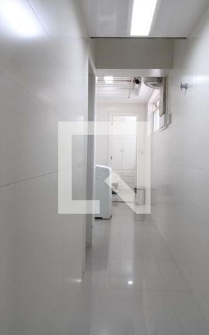 Apartamento à venda com 135m², 3 quartos e 2 vagasÁrea de serviço - corredor