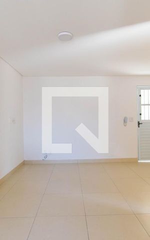 Apartamento para alugar com 34m², 1 quarto e sem vaga Apartamento para alugar com 34m², 1 quarto e sem vagaSala