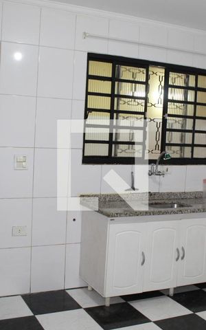 Casa à venda com 115m², 2 quartos e 2 vagasCozinha