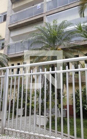 Apartamento para alugar com 185m², 3 quartos e 2 vagasFachada