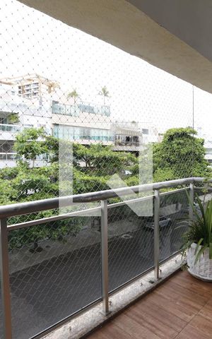 Apartamento para alugar com 185m², 3 quartos e 2 vagasvaranda