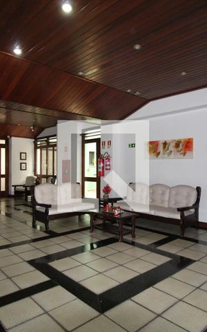 Apartamento à venda com 100m², 3 quartos e sem vagaHall social